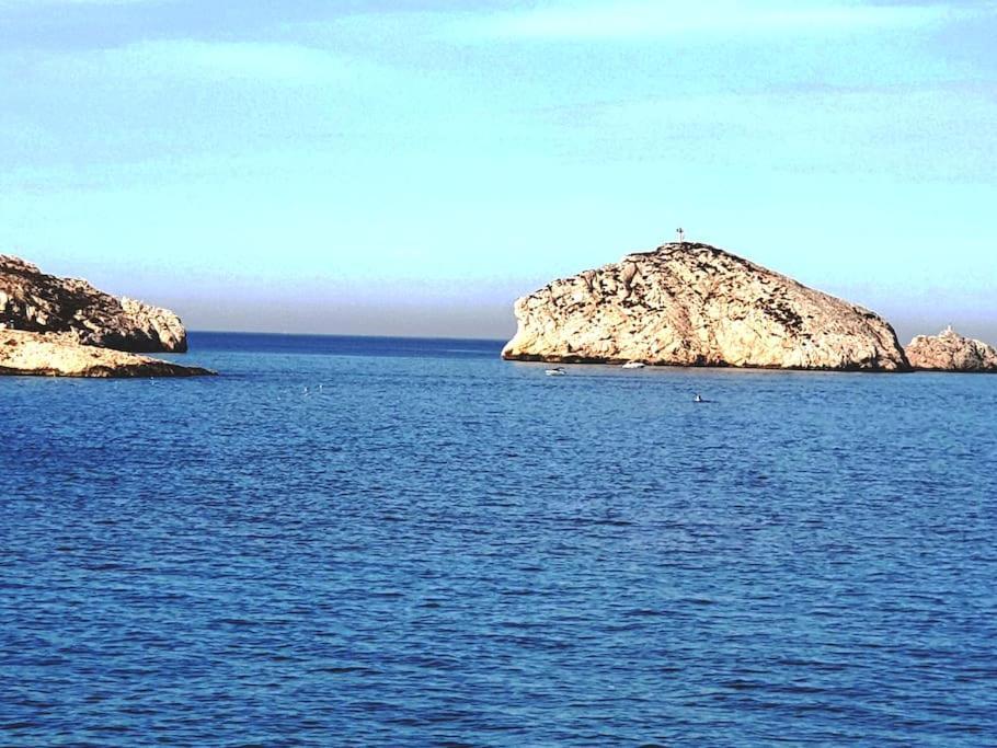 Maison De Village A 35 M Du Bord De Apartment Marseilles